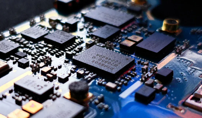 Review of The Latest Three-terminal Regulator Products